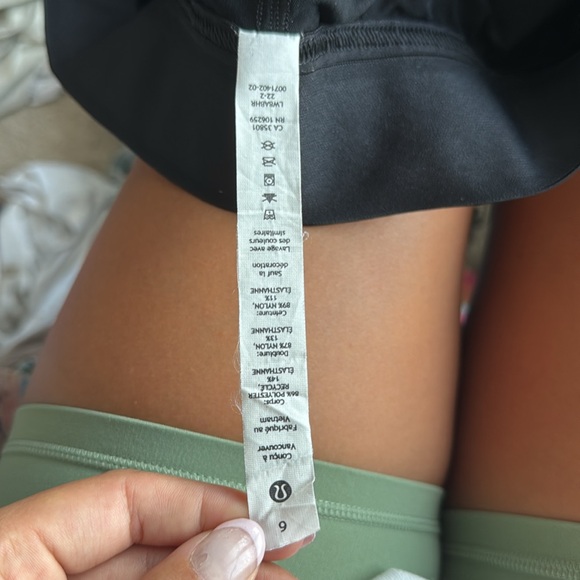 Lululemon Women’s Court Rival Tennis/Golf Skirt - Picture 7 of 7